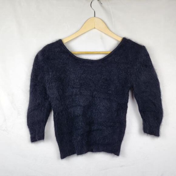 Vintage 80s Nordstrom Black Fuzzy Angora Rabbit Fur ¾ Sleeve Crop Top Sweater - Picture 4 of 7